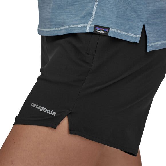 Patagonia W Multi Trails Shorts - 5 1/2 in. Black - Image 4